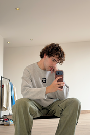 MONOGRAM SWEATER HEATHER GREY