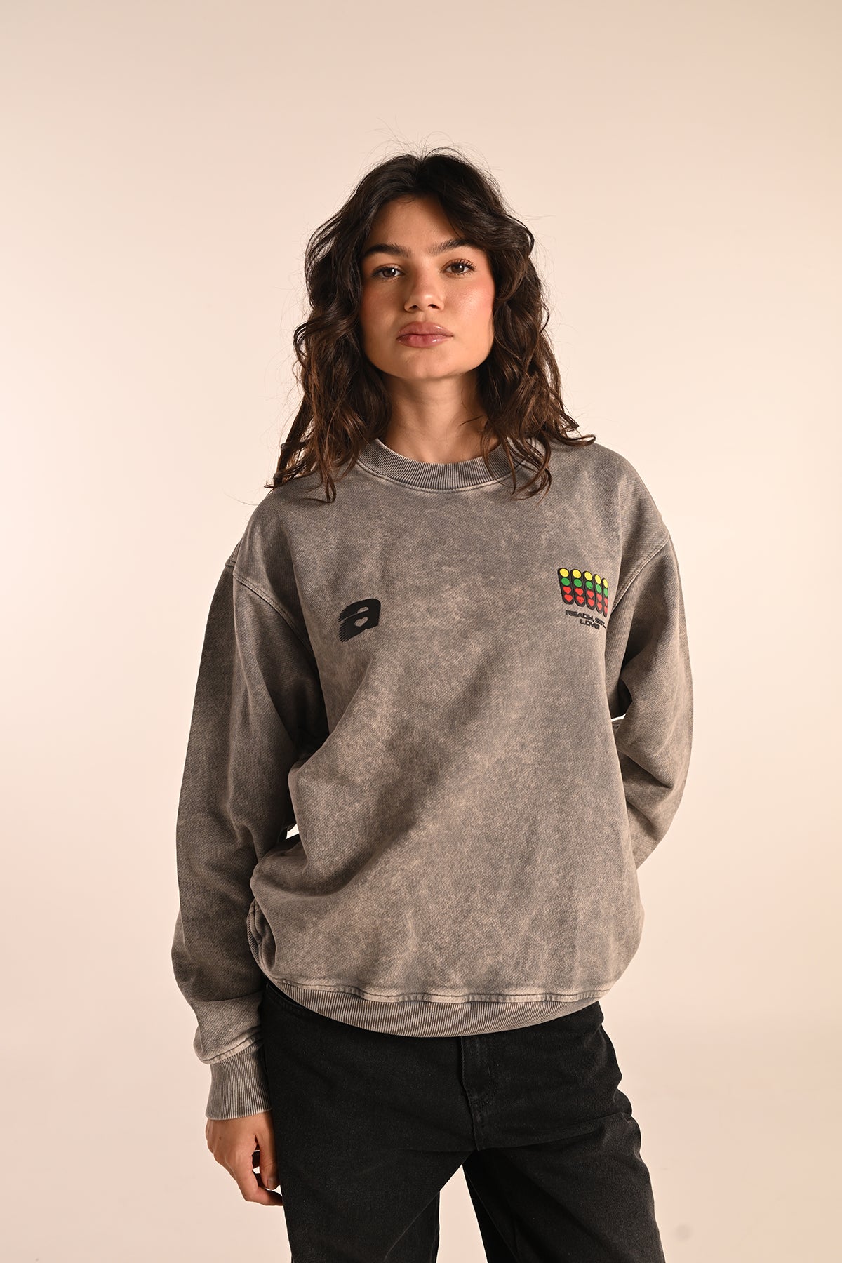 CIRCUIT ACID WASH CREWNECK