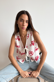 SIGNATURE KNIT VEST