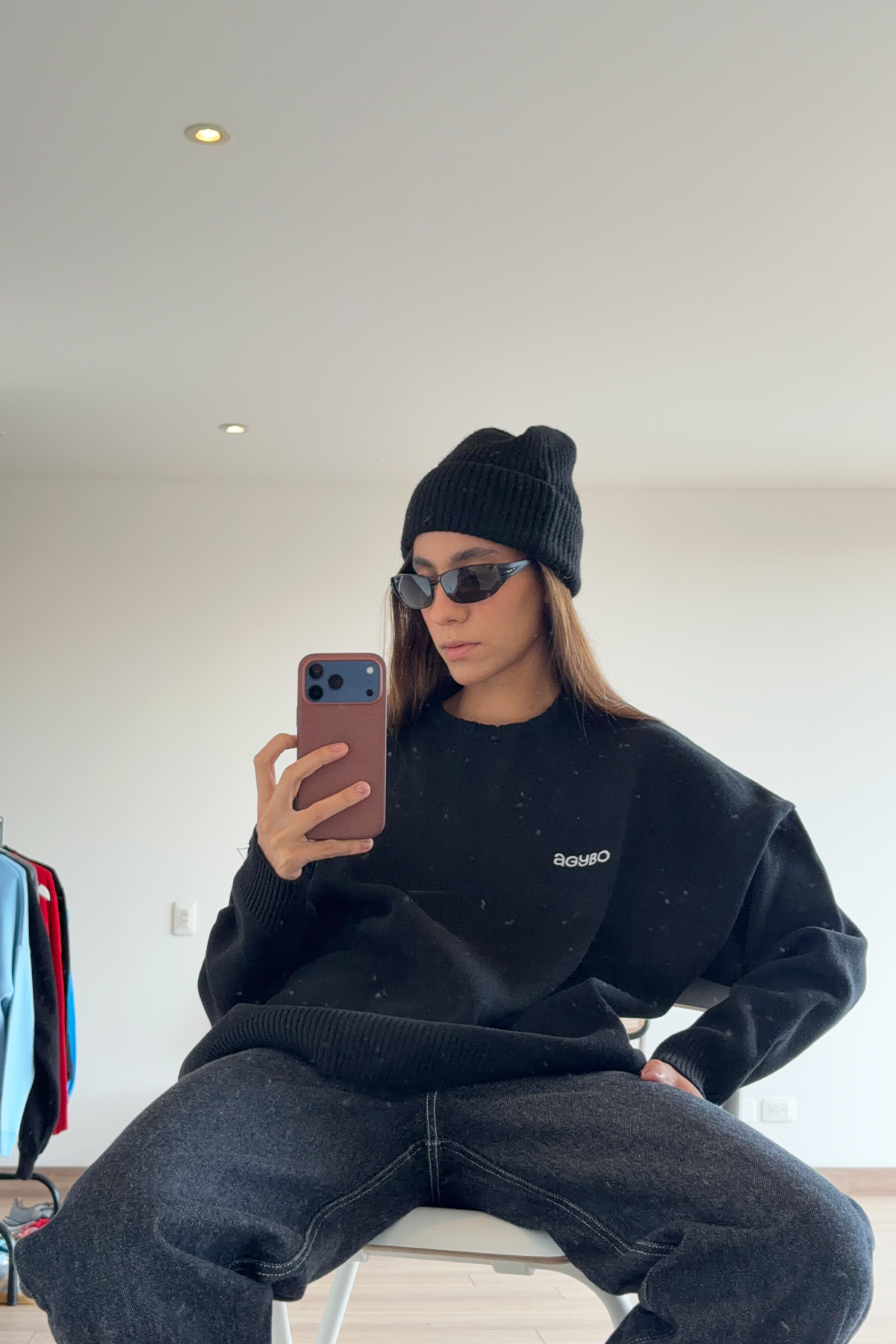 ESSENTIAL SWEATER BLACK