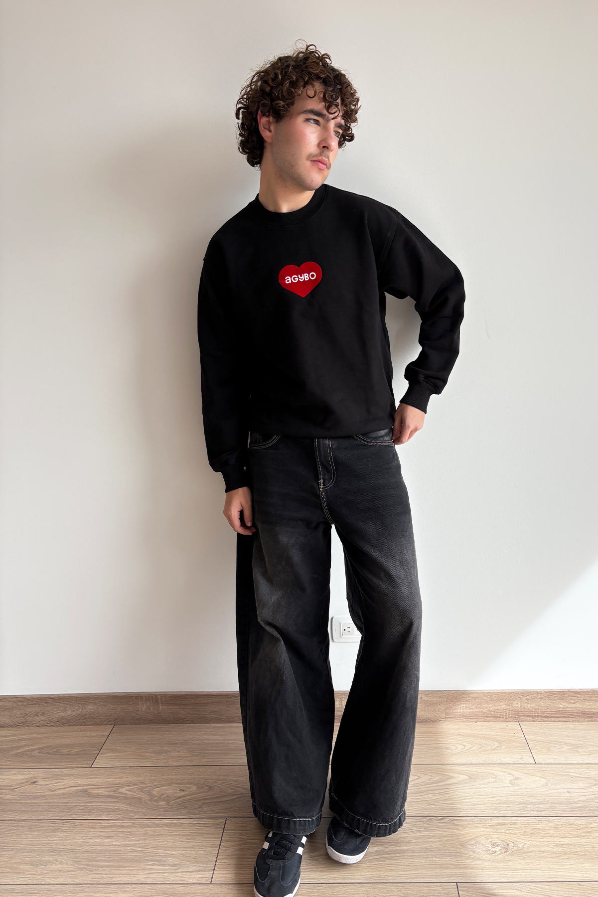 Iconic Crewneck Black