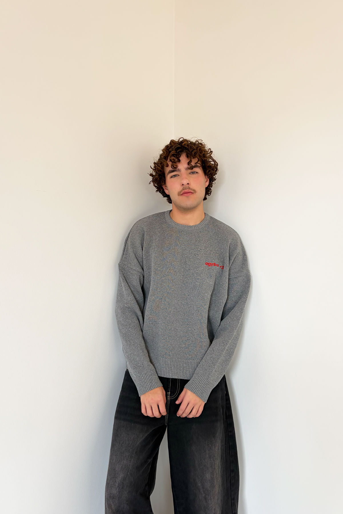 LOGO <3 SWEATER DARK GREY