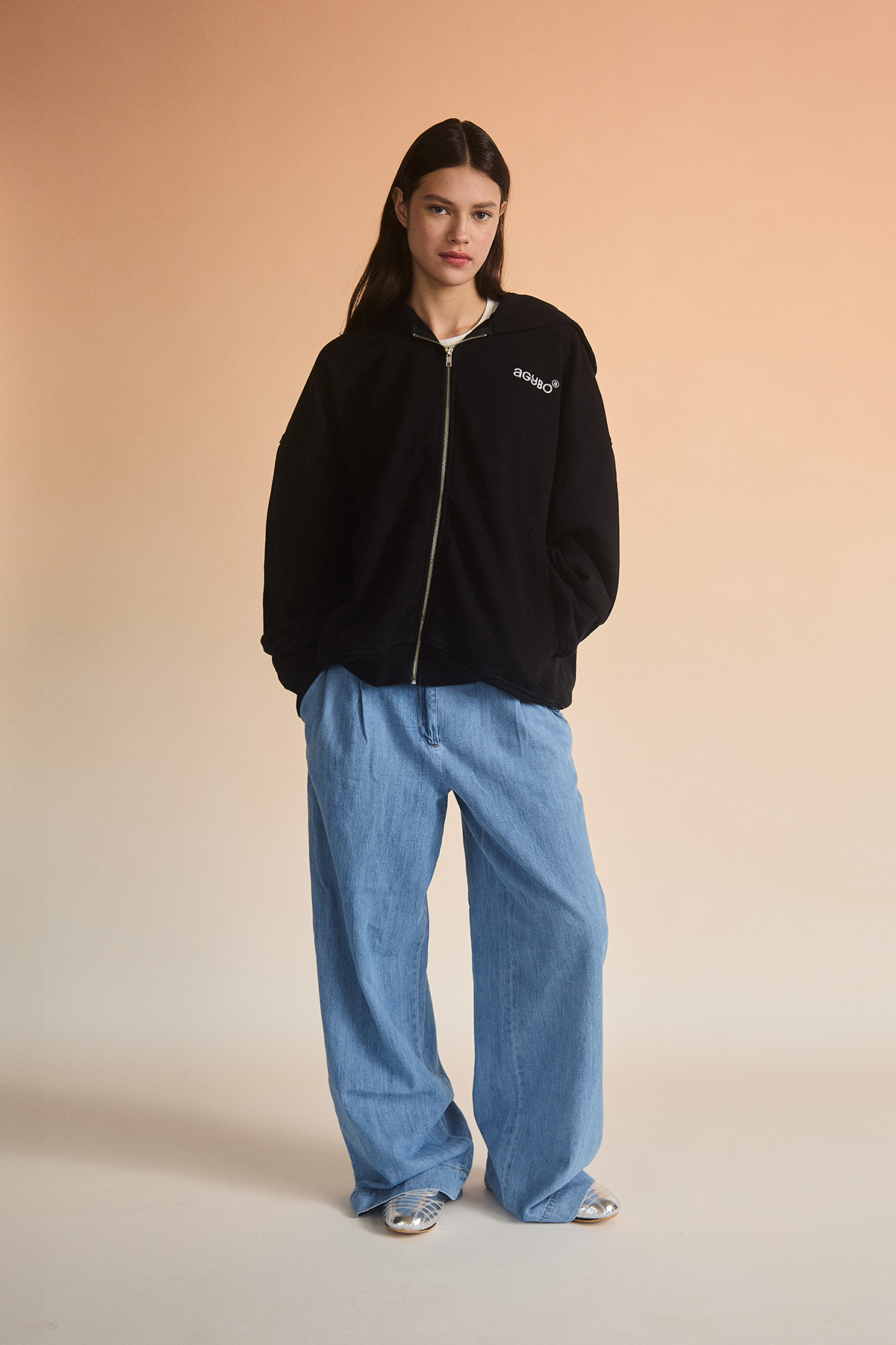 ZIP-UP HOODIE BLACK
