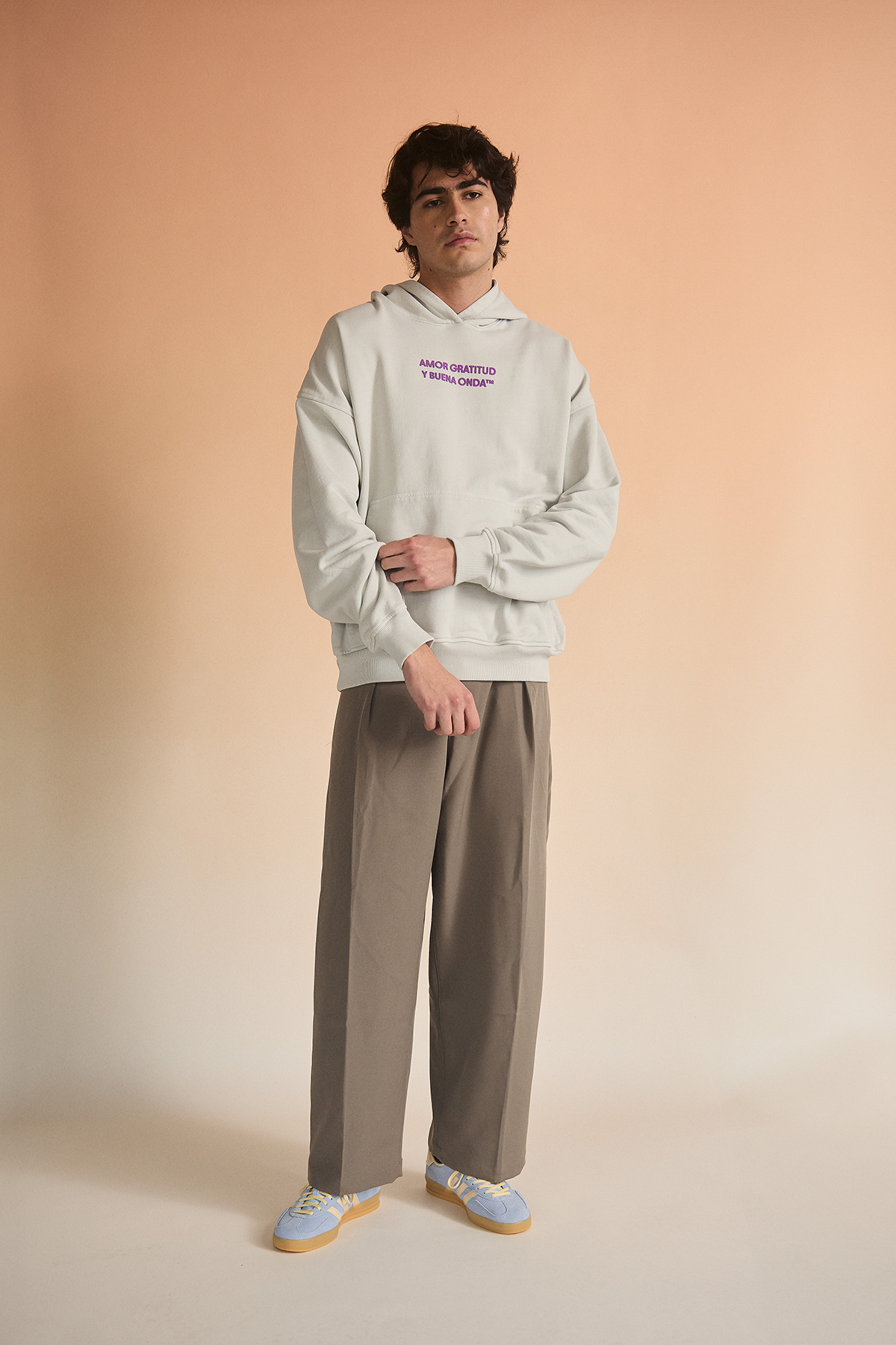 SIGNATURE HOODIE  GREY