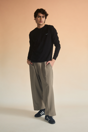 ESSENTIAL LONG SLEEVE BLACK