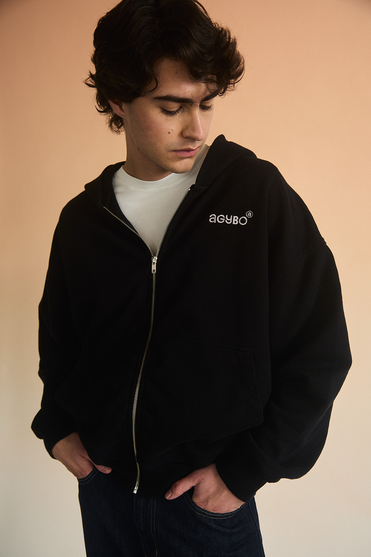 ZIP-UP HOODIE BLACK