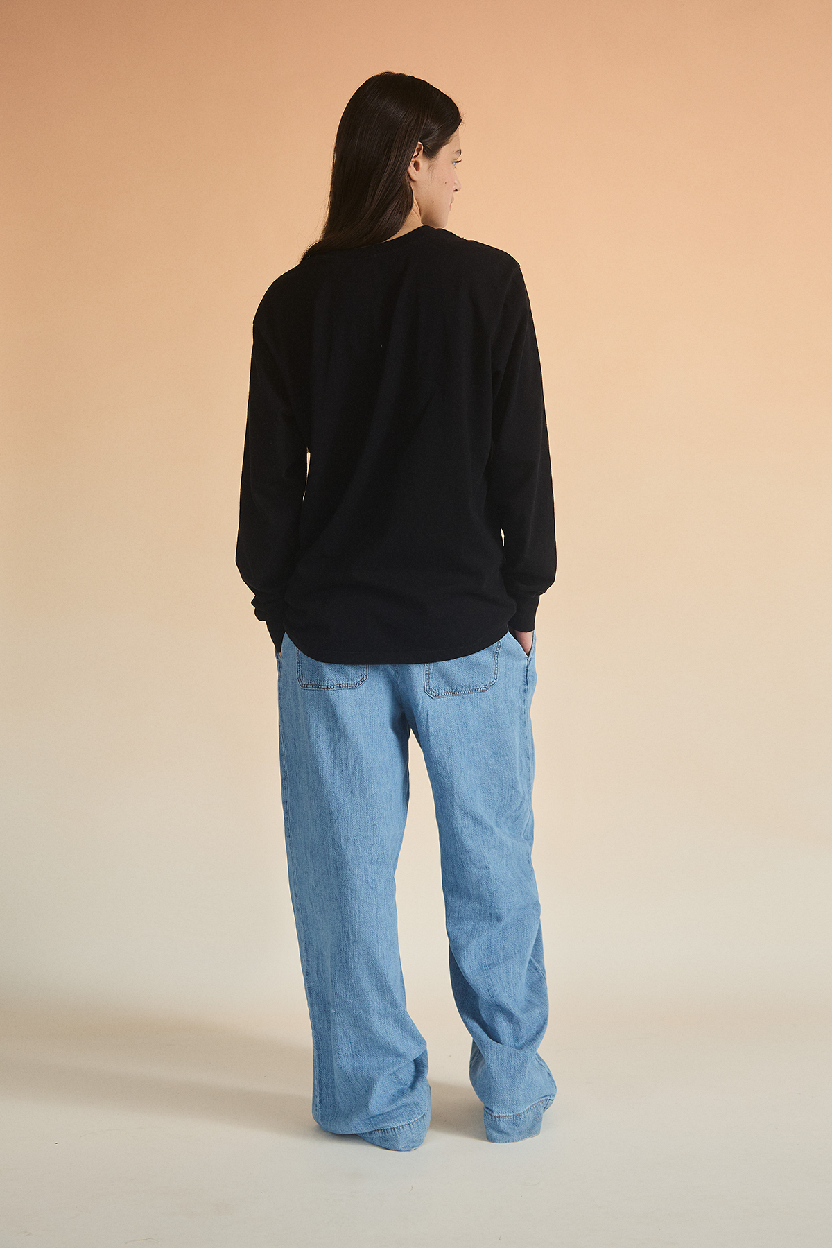 ESSENTIAL LONG SLEEVE BLACK