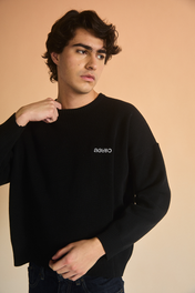 ESSENTIAL SWEATER BLACK