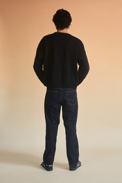 ESSENTIAL SWEATER BLACK