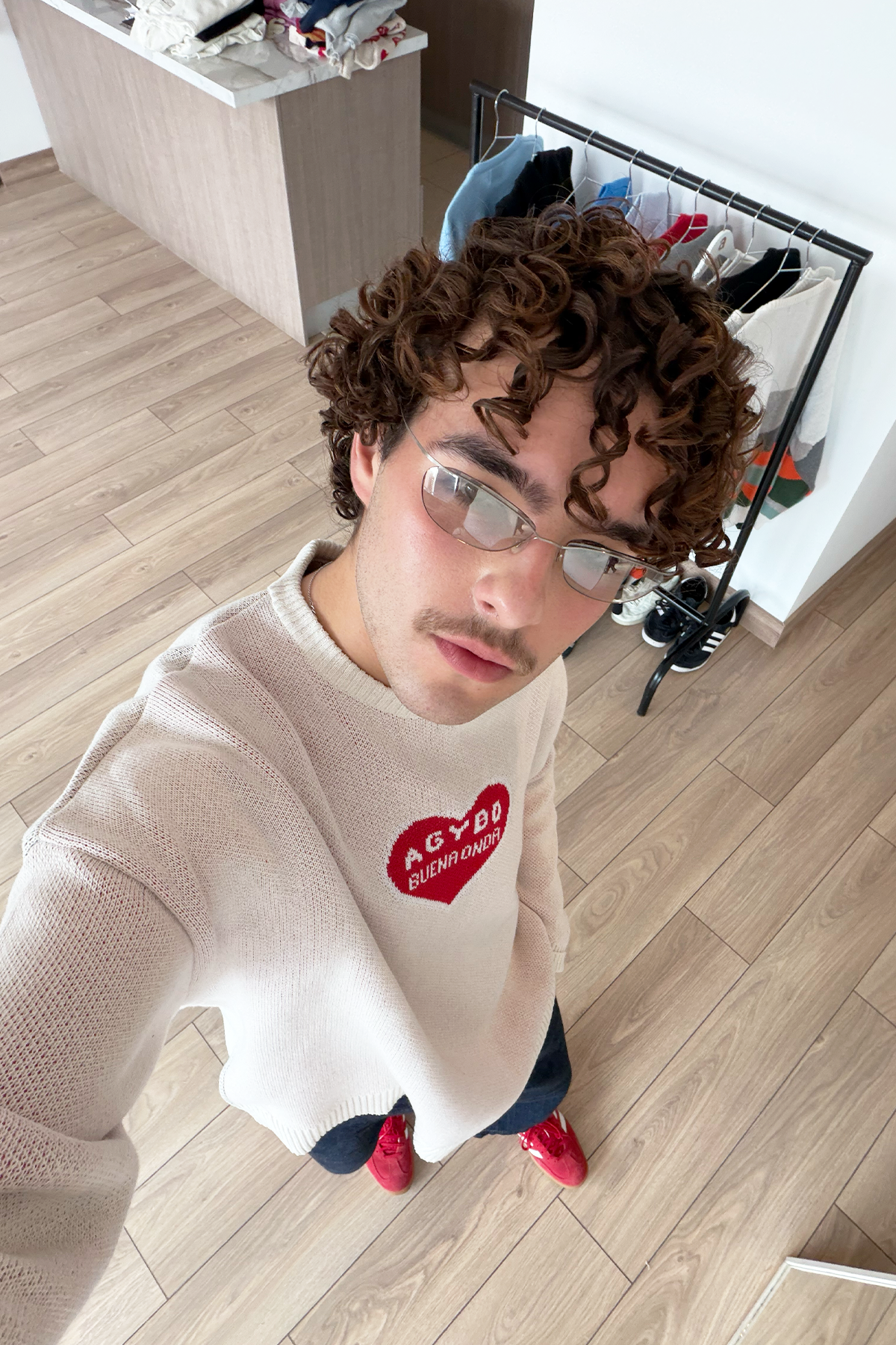 STRAWBERRY KNIT SWEATER