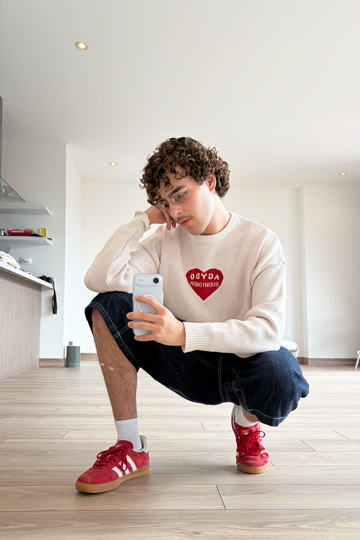 STRAWBERRY KNIT SWEATER