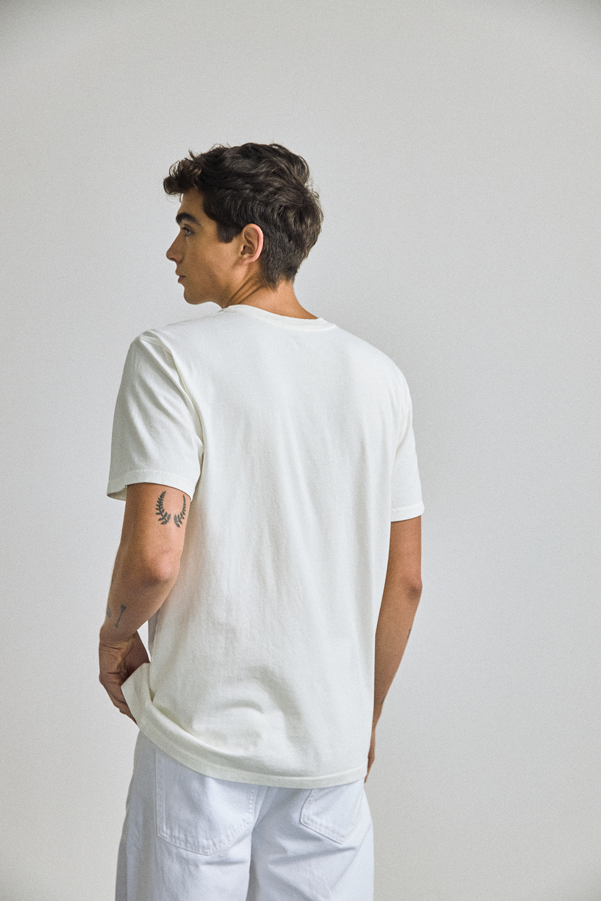 ESSENTIAL T-SHIRT IVORY