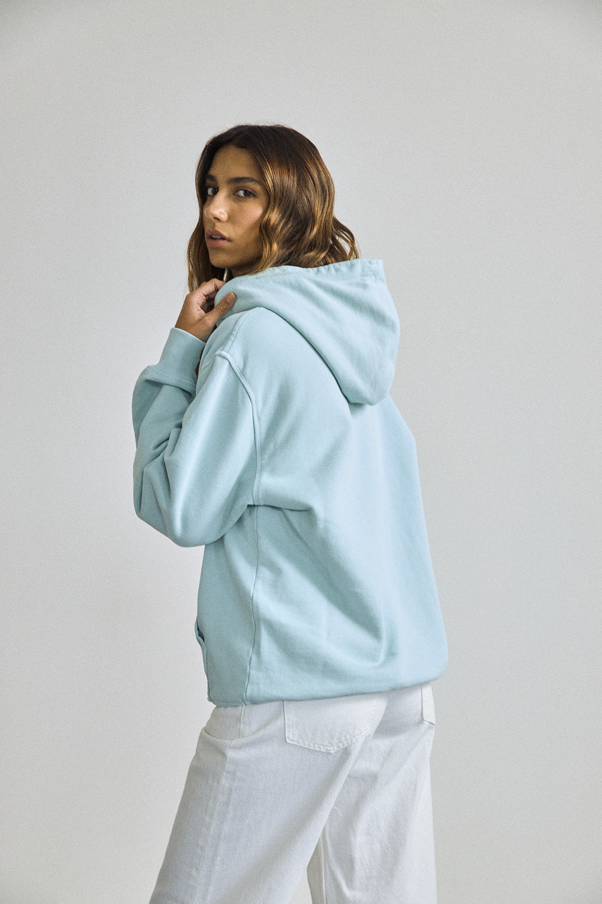 SIGNATURE HOODIE LIGHT BLUE