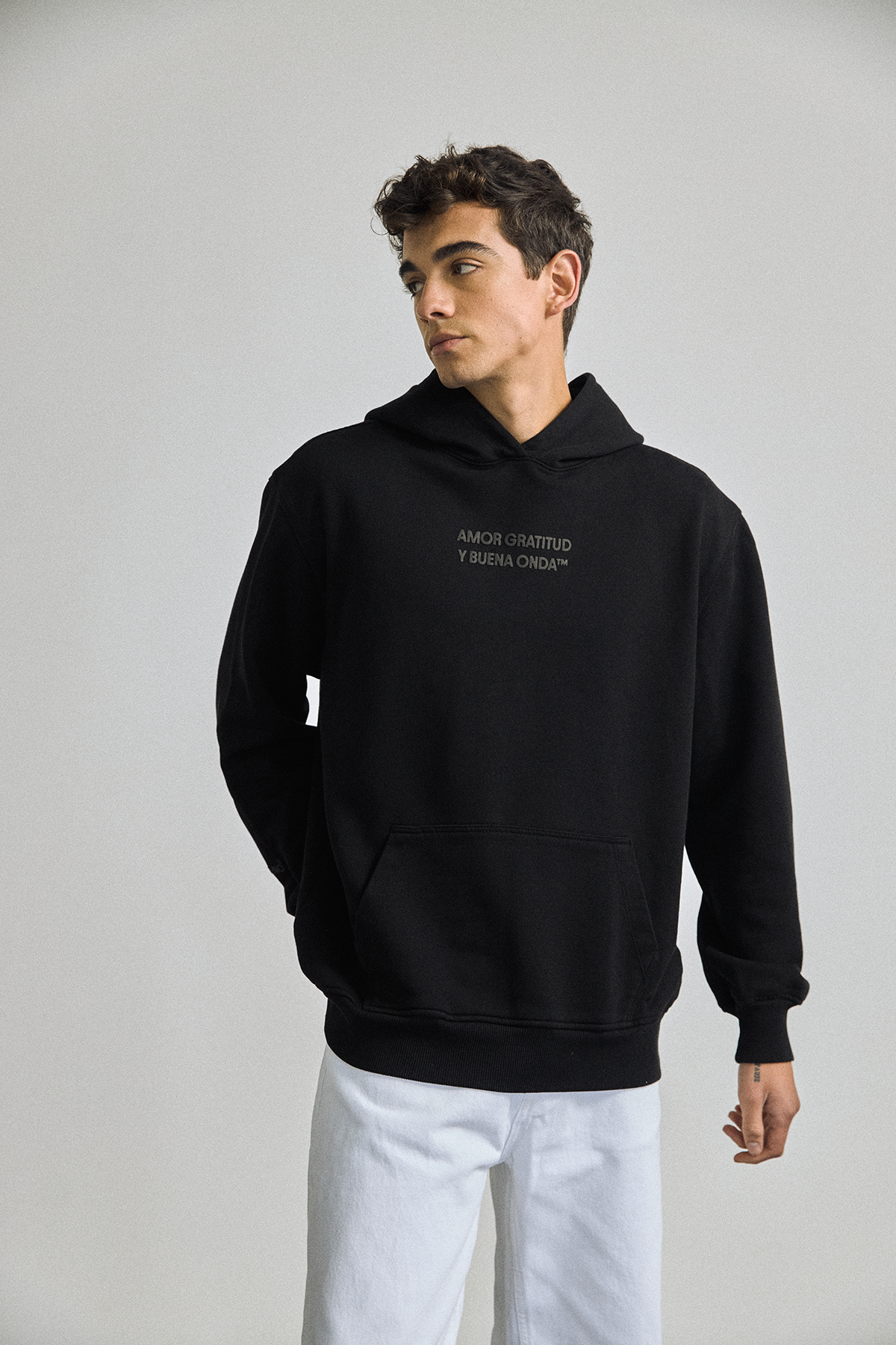 SIGNATURE HOODIE BLACK