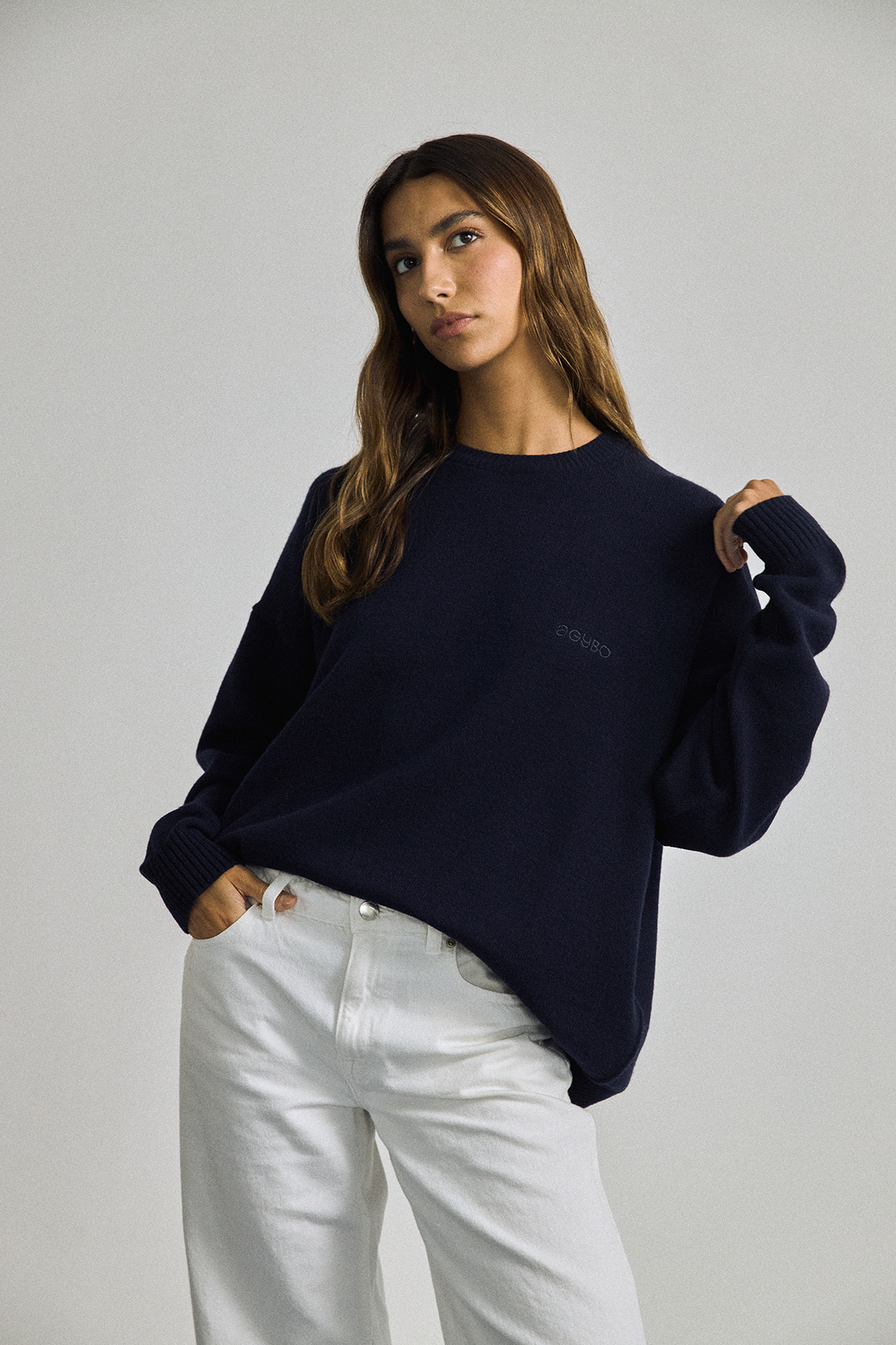 ESSENTIAL SWEATER BLUE