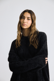 FUZZY SWEATER BLACK