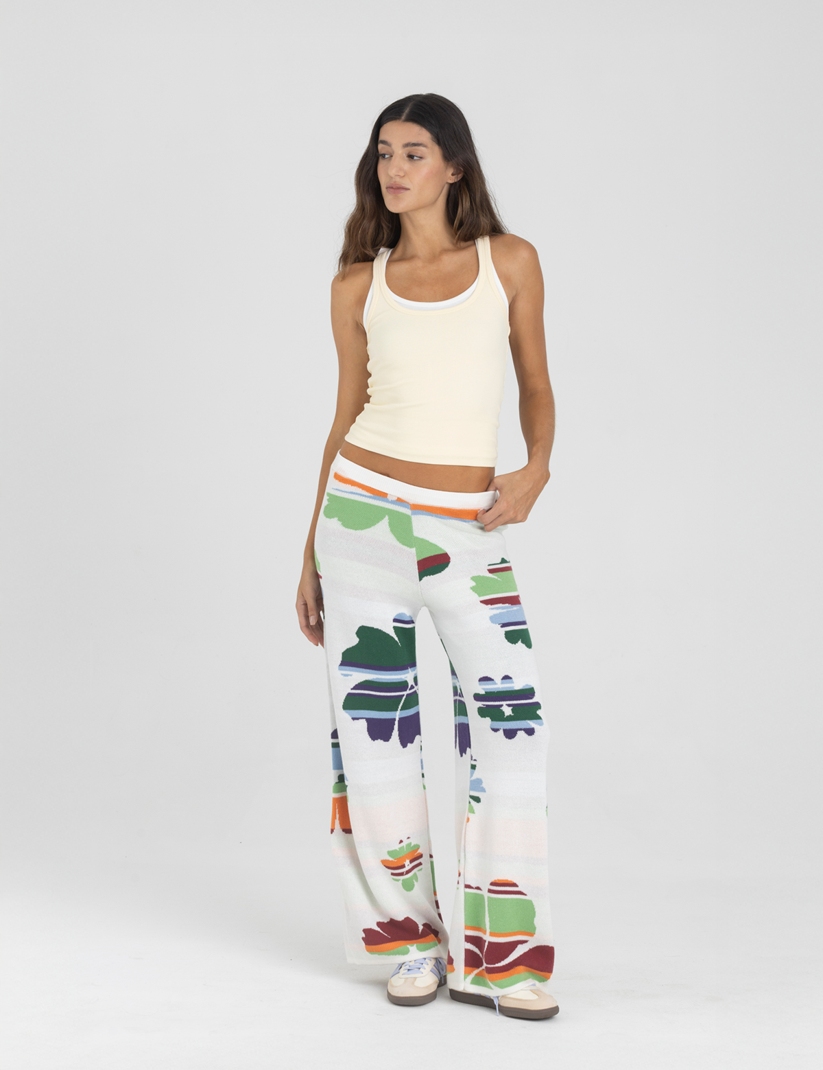AGYBO_3658_752818af-0a2b-4cdf-85a2-36fb6451c605.png