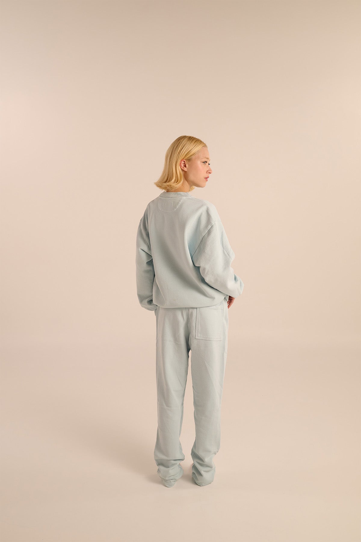 CORE CREWNECK BABY BLUE