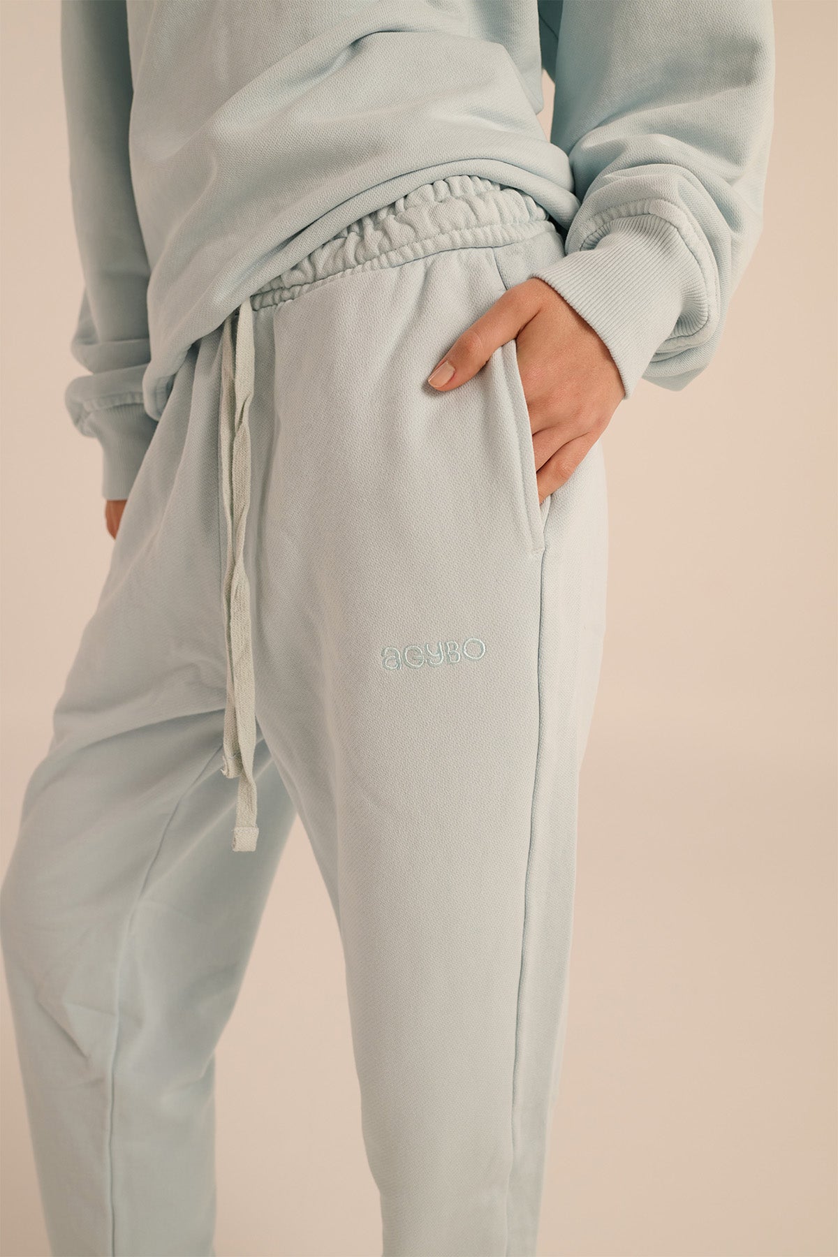 CORE JOGGERS BABY BLUE