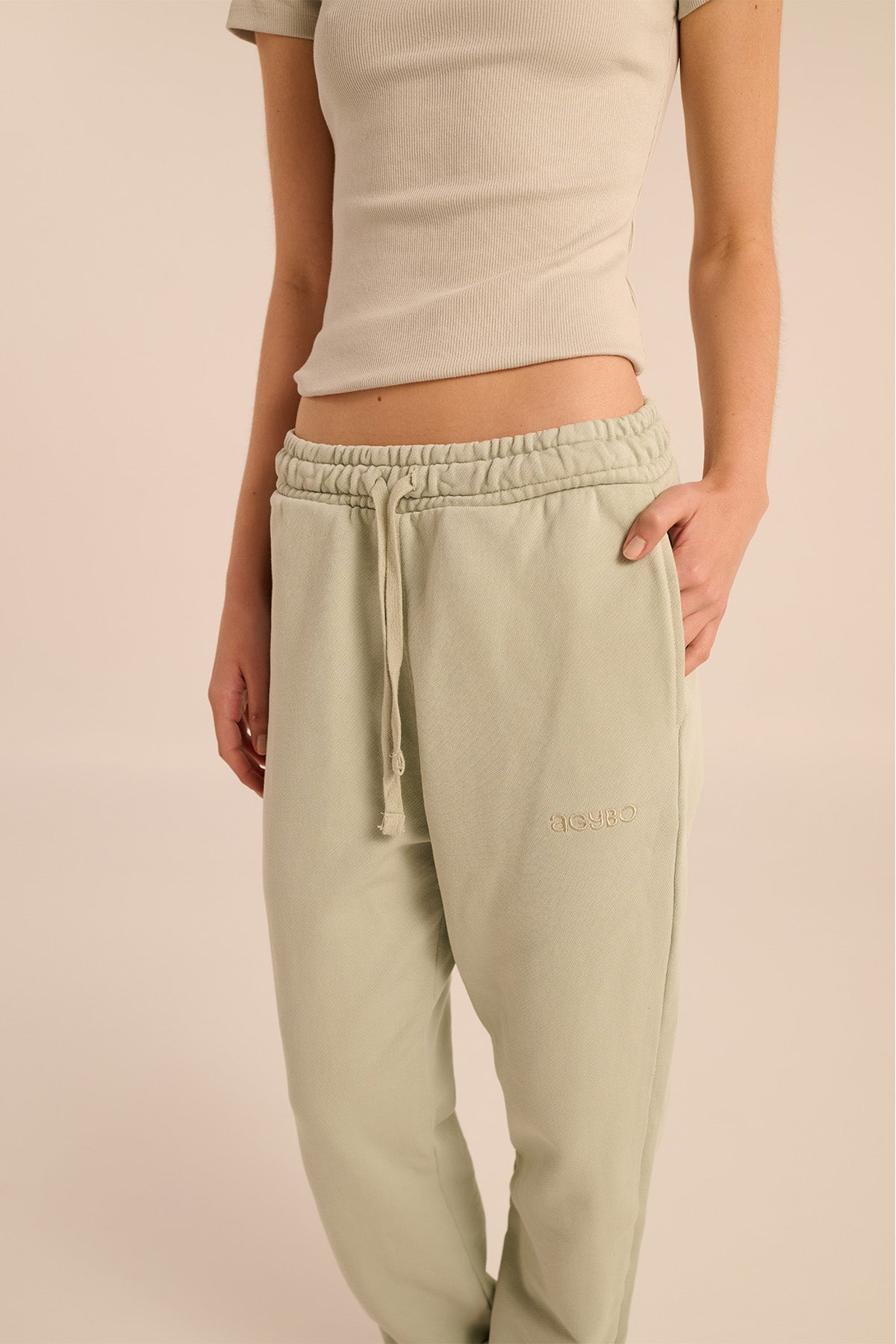 CORE JOGGERS LIGHT GREEN