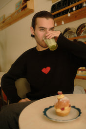 FUZZY HEART SWEATER BLACK