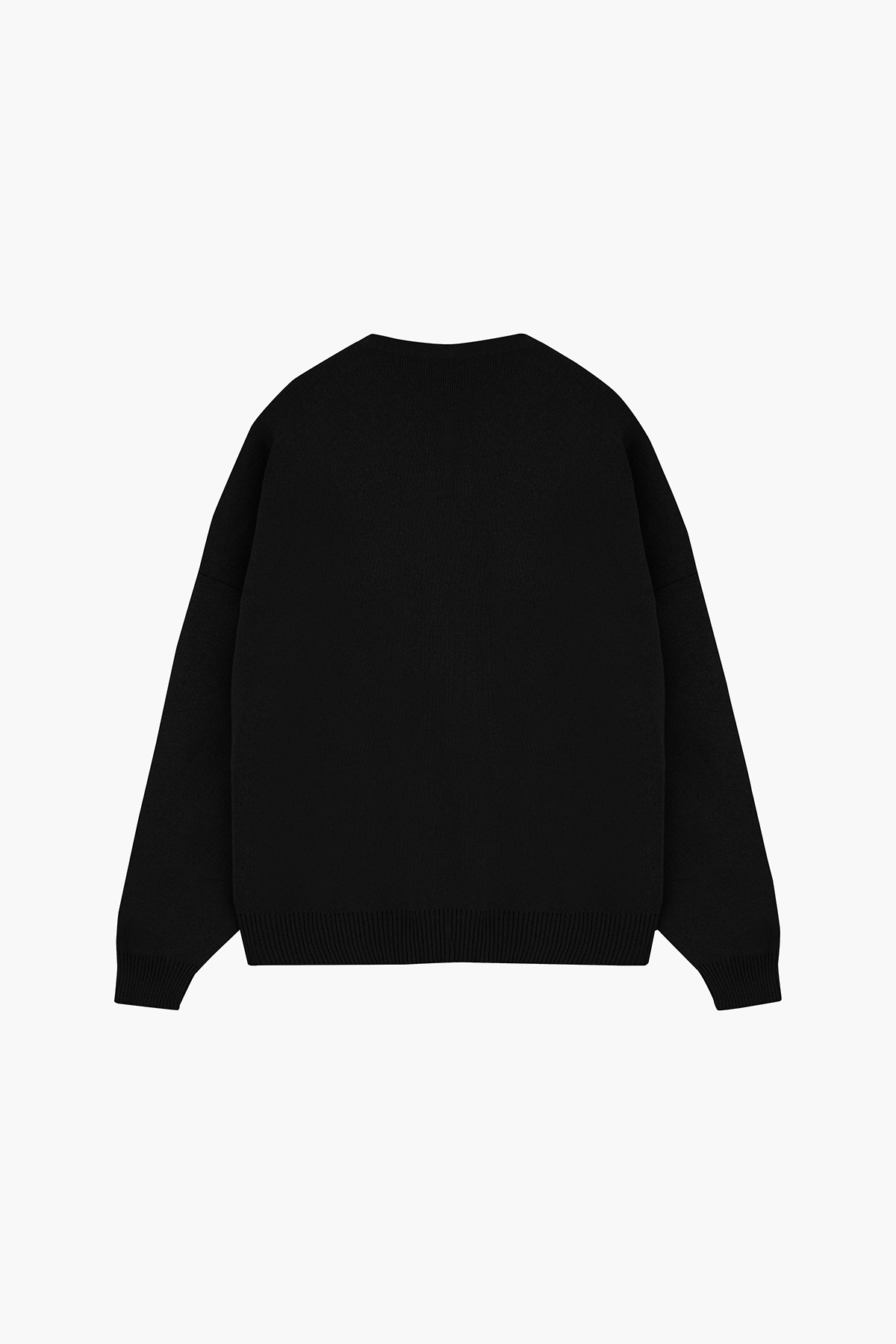 ESSENTIAL SWEATER BLACK
